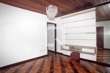 Sala de casa para alugar com 3 quartos, 100m² em Rio Branco, Porto Alegre