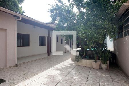 Casa à venda com 100m², 3 quartos e 4 vagasPátio