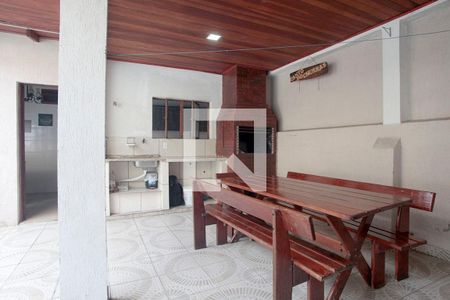 Casa à venda com 100m², 3 quartos e 4 vagasVaranda com Churrasqueira