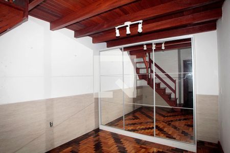 Casa à venda com 100m², 3 quartos e 4 vagasQuarto 3 com Mezanino