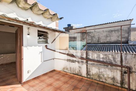 Casa à venda com 109m², 2 quartos e 1 vaga Casa à venda com 109m², 2 quartos e 1 vagaQuintal