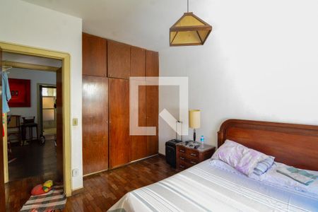 Apartamento à venda com 200m², 4 quartos e 2 vagasQuarto 1