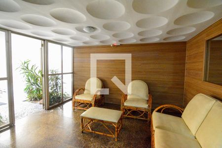 Apartamento à venda com 200m², 4 quartos e 2 vagasHall