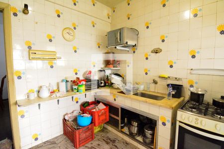 Apartamento à venda com 200m², 4 quartos e 2 vagasCozinha