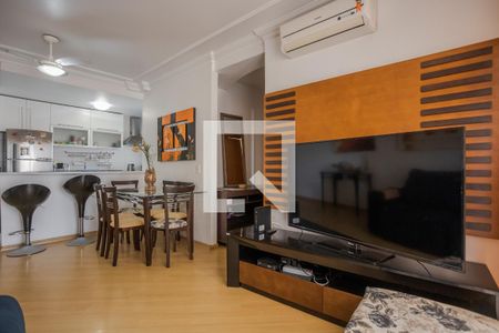 Sala de apartamento à venda com 2 quartos, 70m² em Passo da Areia, Porto Alegre