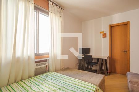 Suíte de apartamento à venda com 2 quartos, 70m² em Passo da Areia, Porto Alegre