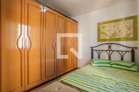 Suíte de apartamento à venda com 2 quartos, 70m² em Passo da Areia, Porto Alegre