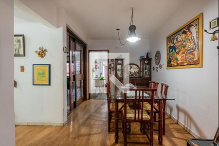 Casa à venda com 3 quartos, 230m² em Menino Deus, Porto Alegre
