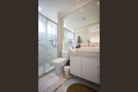 Apartamento à venda com 120m², 3 quartos e 2 vagas Apartamento à venda com 120m², 3 quartos e 2 vagasBanheiro suíte 3