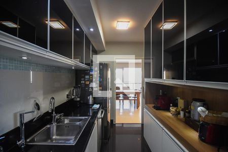 Apartamento à venda com 120m², 3 quartos e 2 vagas Apartamento à venda com 120m², 3 quartos e 2 vagasCozinha