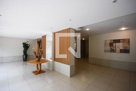 Apartamento à venda com 120m², 3 quartos e 2 vagas Apartamento à venda com 120m², 3 quartos e 2 vagasHall social