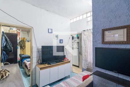 Casa à venda com 154m², 2 quartos e 3 vagas Casa à venda com 154m², 2 quartos e 3 vagasSala Edícula