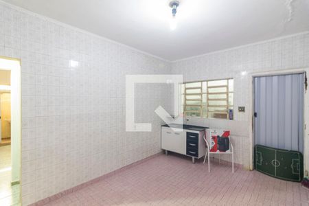 Casa à venda com 154m², 2 quartos e 3 vagas Casa à venda com 154m², 2 quartos e 3 vagasCozinha