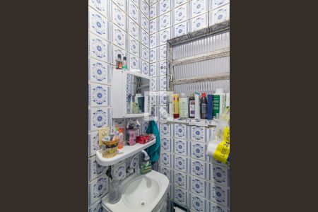 Casa à venda com 154m², 2 quartos e 3 vagas Casa à venda com 154m², 2 quartos e 3 vagasBanheiro Edícula