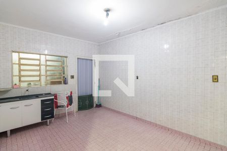 Casa à venda com 154m², 2 quartos e 3 vagas Casa à venda com 154m², 2 quartos e 3 vagasCozinha