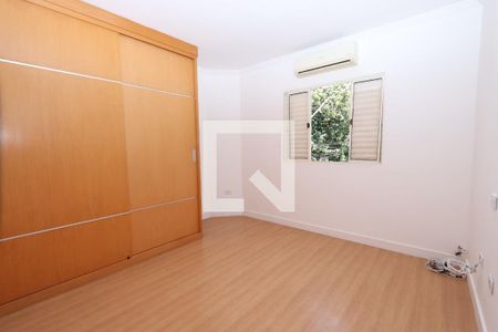 Suíte 1 de casa à venda com 2 quartos, 119m² em Vila Alpina, São Paulo