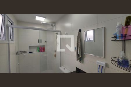 Apartamento à venda com 180m², 2 quartos e 2 vagasBanheiro quarto 1 suíte