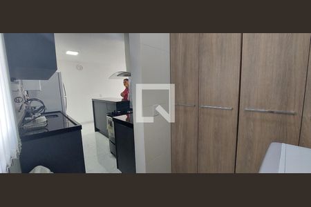 Apartamento à venda com 180m², 2 quartos e 2 vagasCozinha