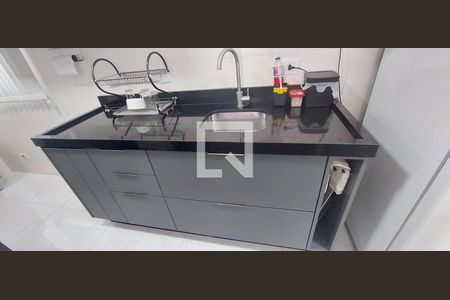 Apartamento à venda com 180m², 2 quartos e 2 vagasCozinha 