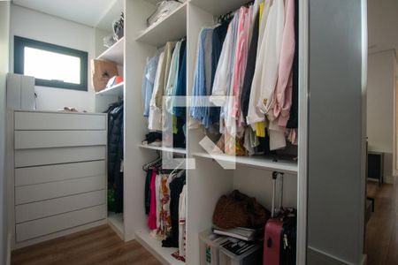 Casa à venda com 200m², 2 quartos e 2 vagasCloset da Suíte