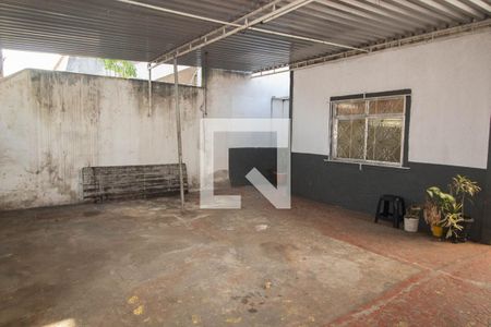 Casa à venda com 191m², 1 quarto e 2 vagasQuintal