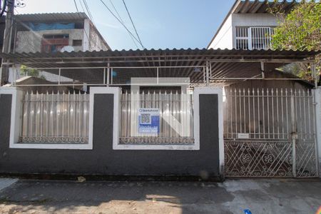 Casa à venda com 191m², 1 quarto e 2 vagasFachada