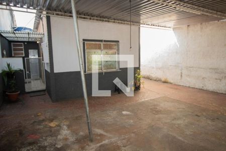 Casa à venda com 191m², 1 quarto e 2 vagasQuintal