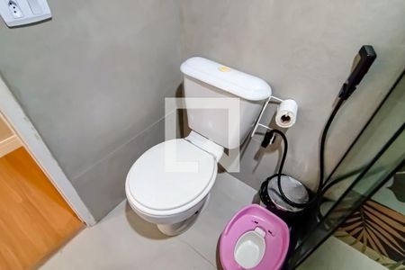 Apartamento à venda com 90m², 2 quartos e 1 vaga Apartamento à venda com 90m², 2 quartos e 1 vagaBanheiro