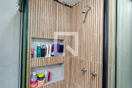 Apartamento à venda com 90m², 2 quartos e 1 vaga Apartamento à venda com 90m², 2 quartos e 1 vagaBanheiro