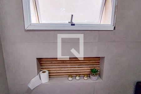 Apartamento à venda com 90m², 2 quartos e 1 vaga Apartamento à venda com 90m², 2 quartos e 1 vagaBanheiro