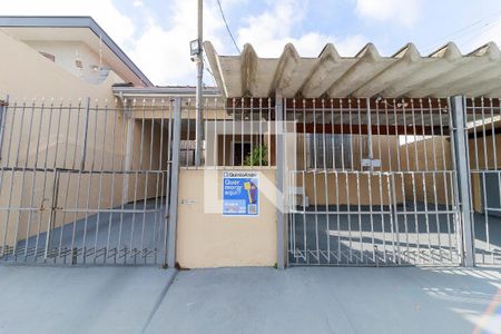 Fachada de casa para alugar com 2 quartos, 75m² em Vila Cordeiro, São Paulo