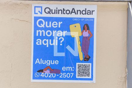 Placa Instalada de casa para alugar com 2 quartos, 75m² em Vila Cordeiro, São Paulo