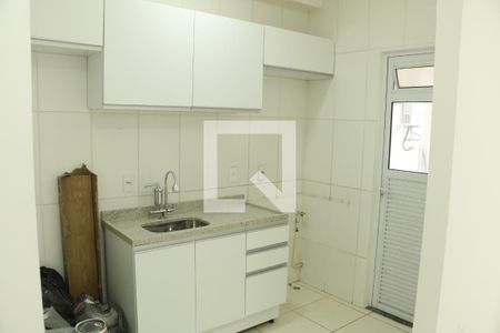 Sala/cozinha de apartamento para alugar com 2 quartos, 100m² em Ouro Verde, Nova Iguaçu