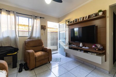 Sala de casa à venda com 3 quartos, 130m² em Jardim Climax, São Paulo