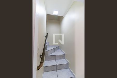 Escada de casa à venda com 3 quartos, 130m² em Jardim Climax, São Paulo