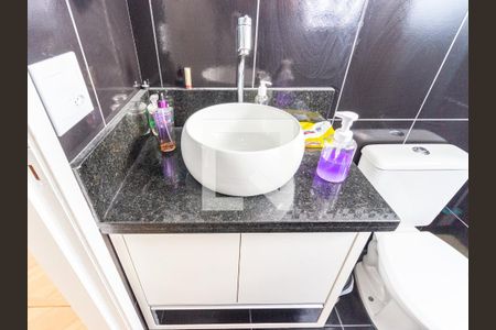 Apartamento à venda com 65m², 2 quartos e 1 vaga Apartamento à venda com 65m², 2 quartos e 1 vagaBanheiro