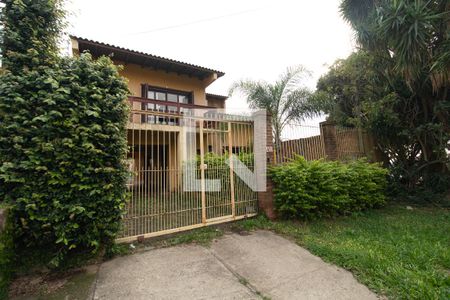 Casa à venda com 295m², 3 quartos e 4 vagasFachada