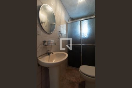 Casa à venda com 295m², 3 quartos e 4 vagasBanheiro Corredor
