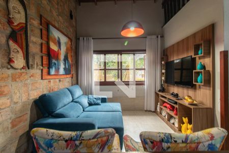 Sala de casa à venda com 3 quartos, 295m² em Coronel Aparicio Borges, Porto Alegre