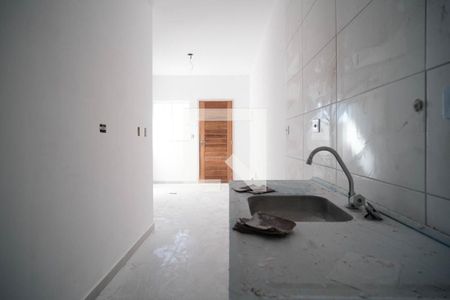 Cozinha  de apartamento à venda com 2 quartos, 37m² em Cidade Líder, São Paulo