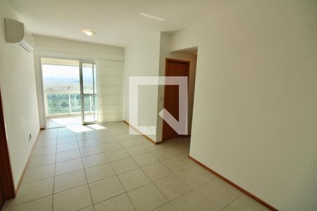 Sala de apartamento para alugar com 2 quartos, 80m² em Recreio dos Bandeirantes, Rio de Janeiro