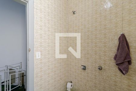 Casa à venda com 250m², 3 quartos e 2 vagasBanheiro 