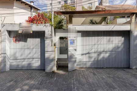 Casa à venda com 250m², 3 quartos e 2 vagasFachada
