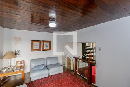 Casa à venda com 250m², 3 quartos e 2 vagasSala de TV