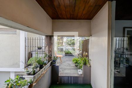 Casa à venda com 250m², 3 quartos e 2 vagasEscritório