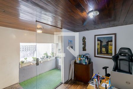 Casa à venda com 250m², 3 quartos e 2 vagasEscritório