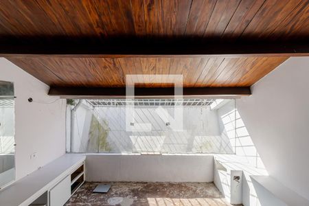 Casa à venda com 250m², 3 quartos e 2 vagasSuíte