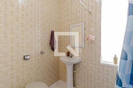 Casa à venda com 250m², 3 quartos e 2 vagasBanheiro 