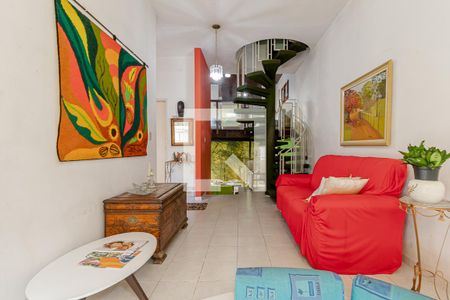 Sala de casa à venda com 3 quartos, 250m² em Bosque da Saúde, São Paulo