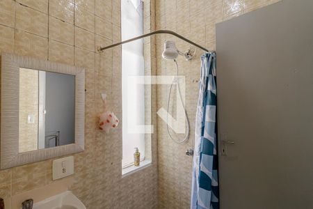 Casa à venda com 250m², 3 quartos e 2 vagasBanheiro 